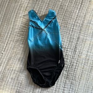 GK girl’s gymnastics leotard